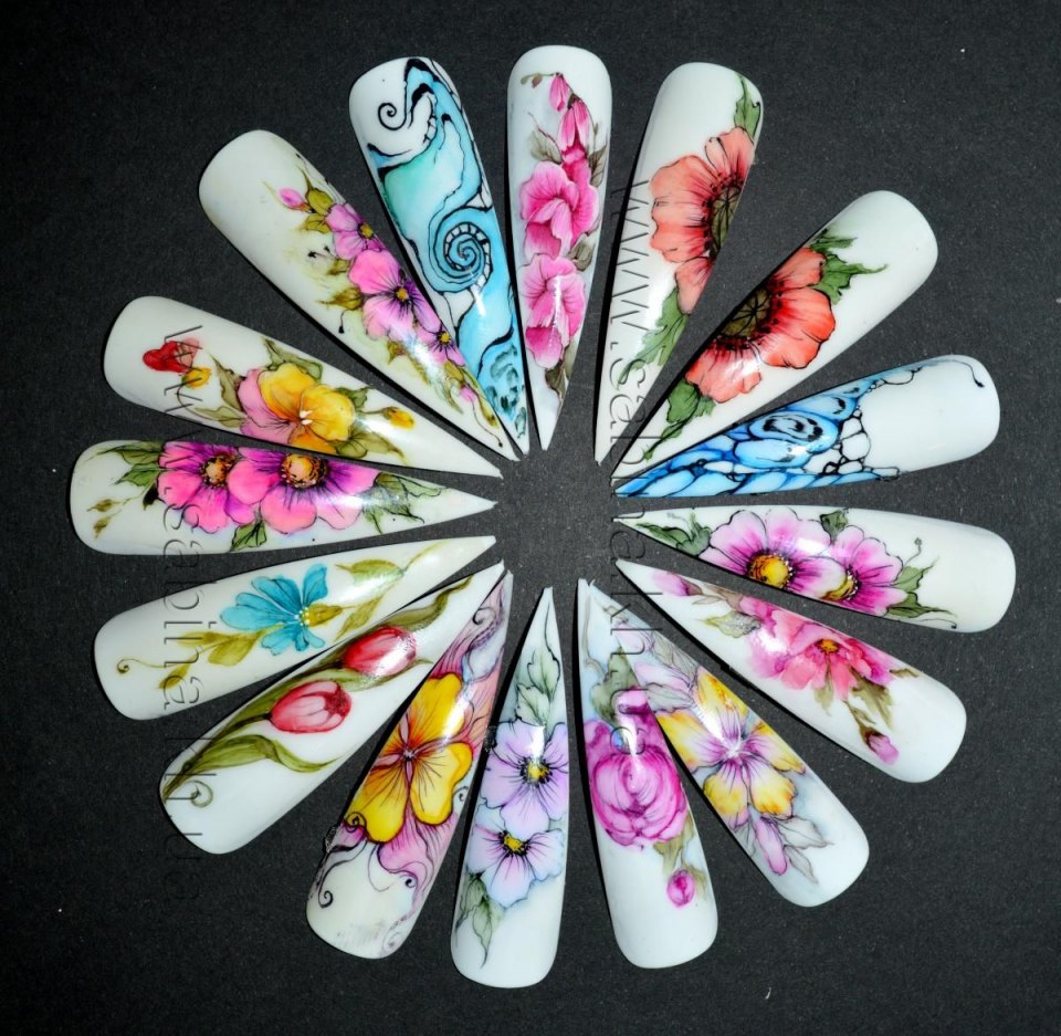 Художественная роспись на типсах