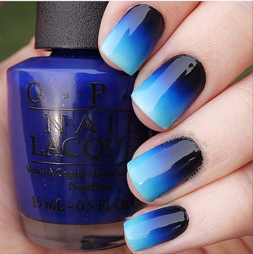 Растяжки на ногти маникюрчик