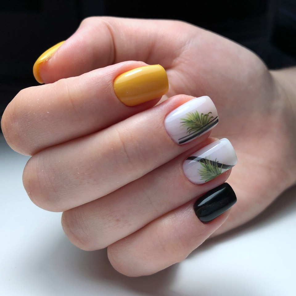 Градиентный маникюр вертикальный