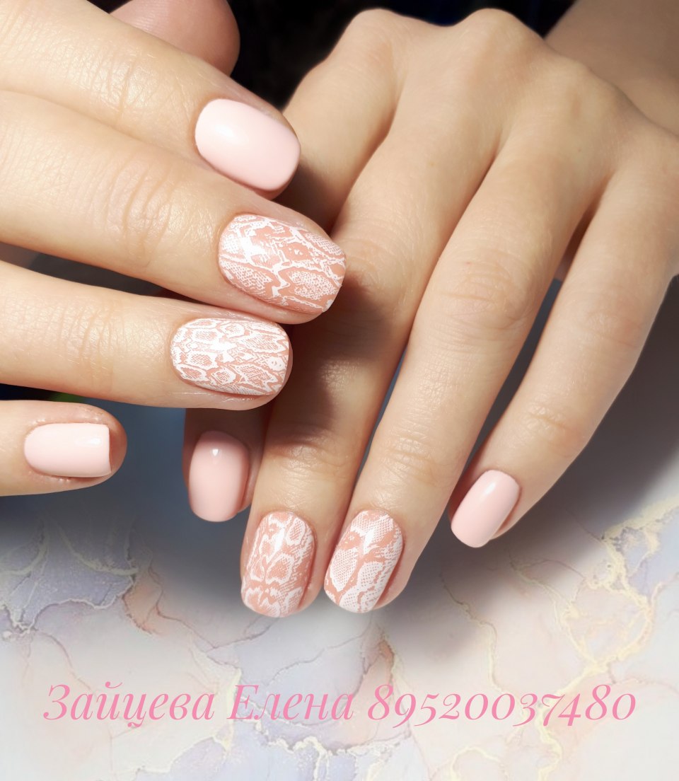 Молочные ногти маникюр