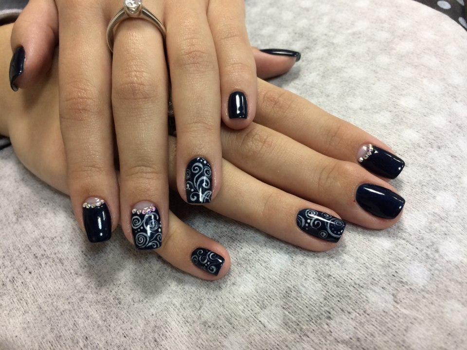 Моргунова Елена и ногти как подписать