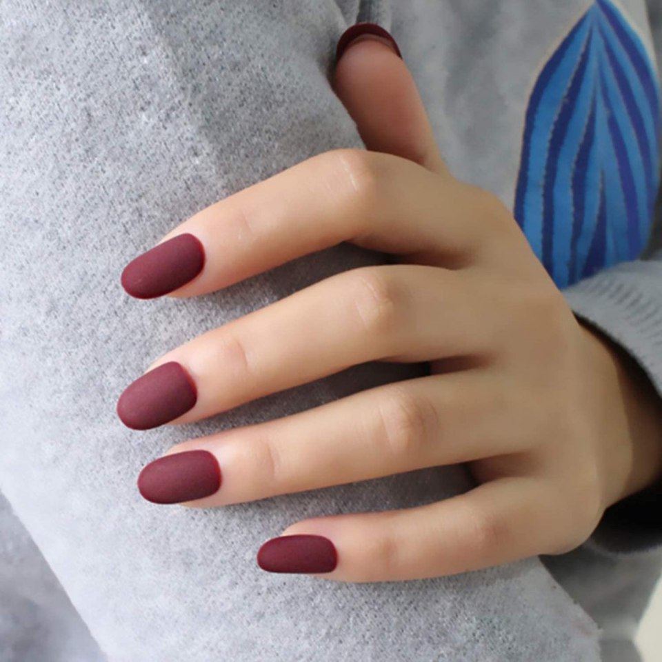 Ногти Кайли Дженнер 2020 острые