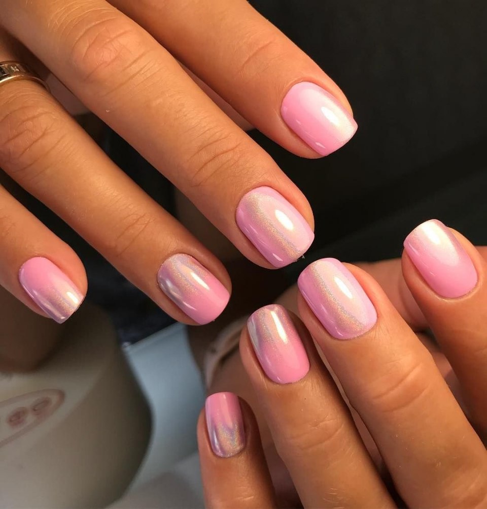 Ногти короткие