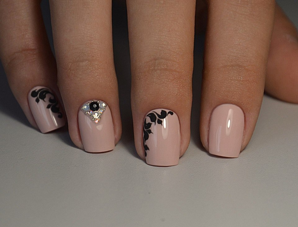 Шеллак бежевый с черным