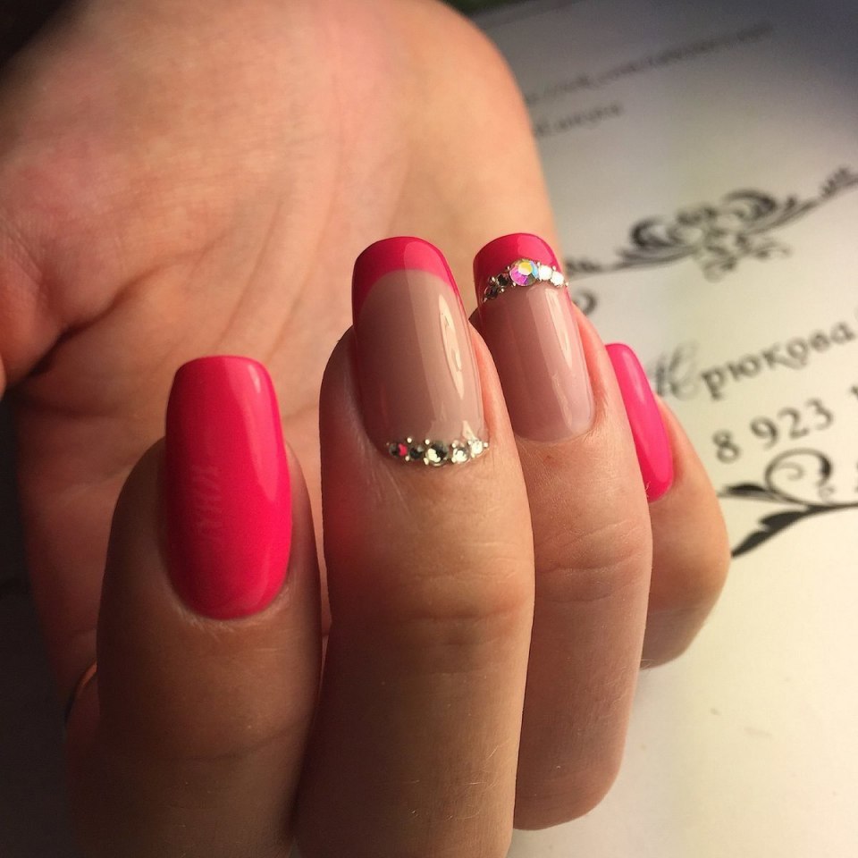 Короткин квадратный ногти