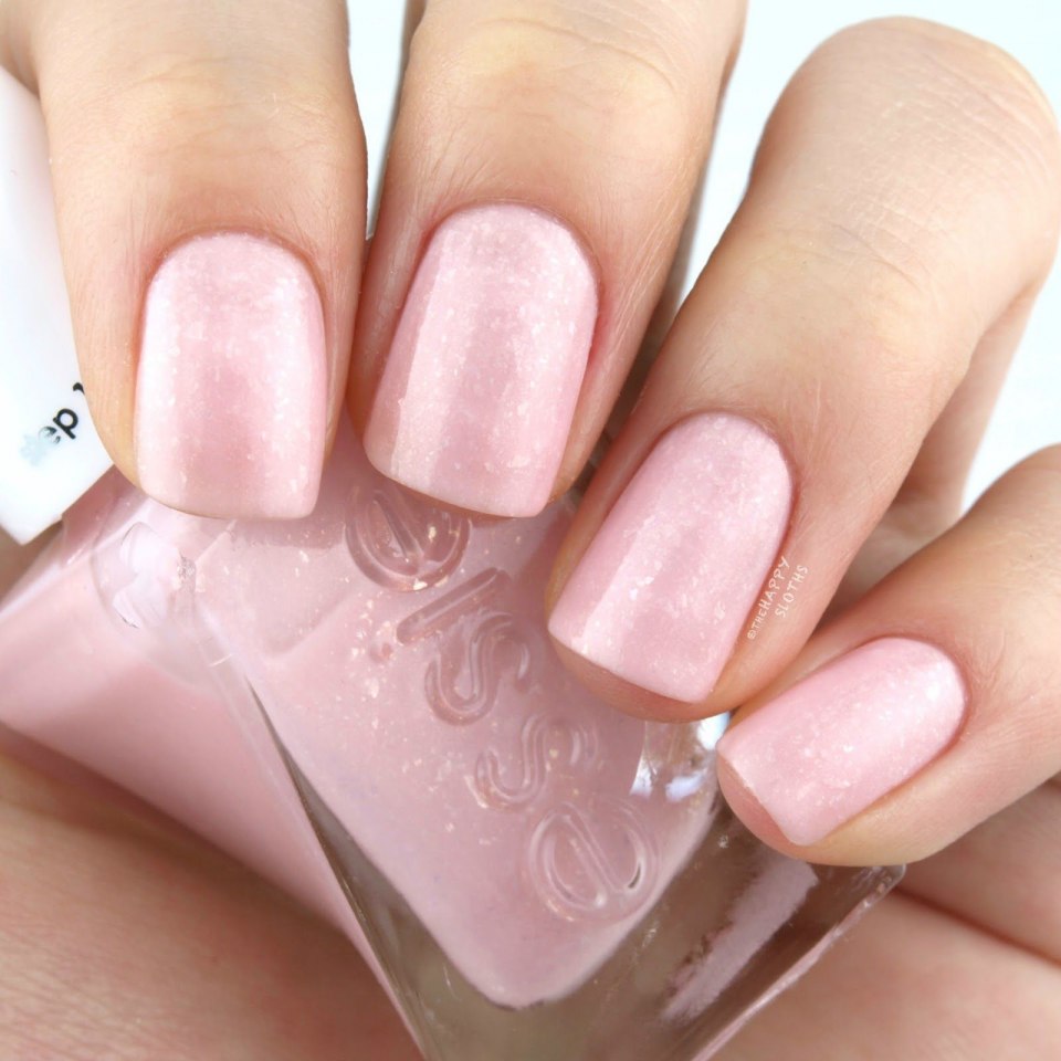 Лак Essie персиковый