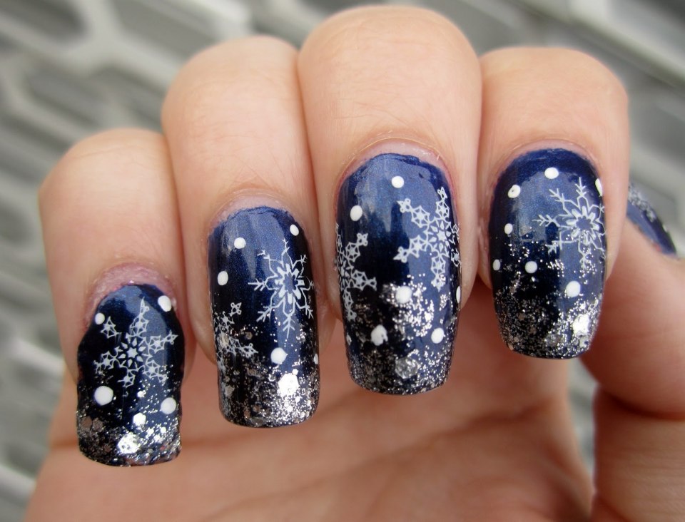 Зимний маникюр