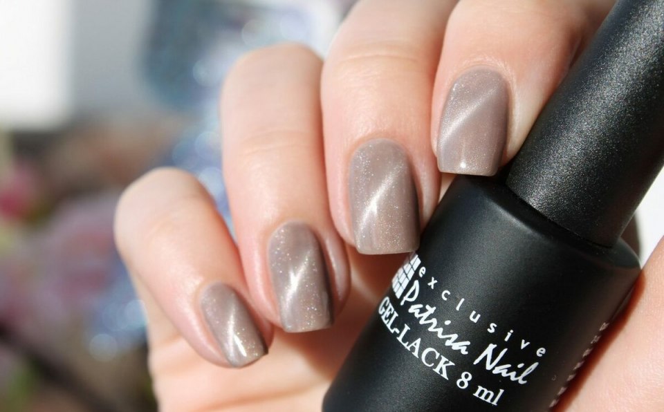 Маникюр кошачий глаз розовый