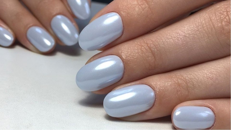 Маникюр кошачий глаз двухцветный