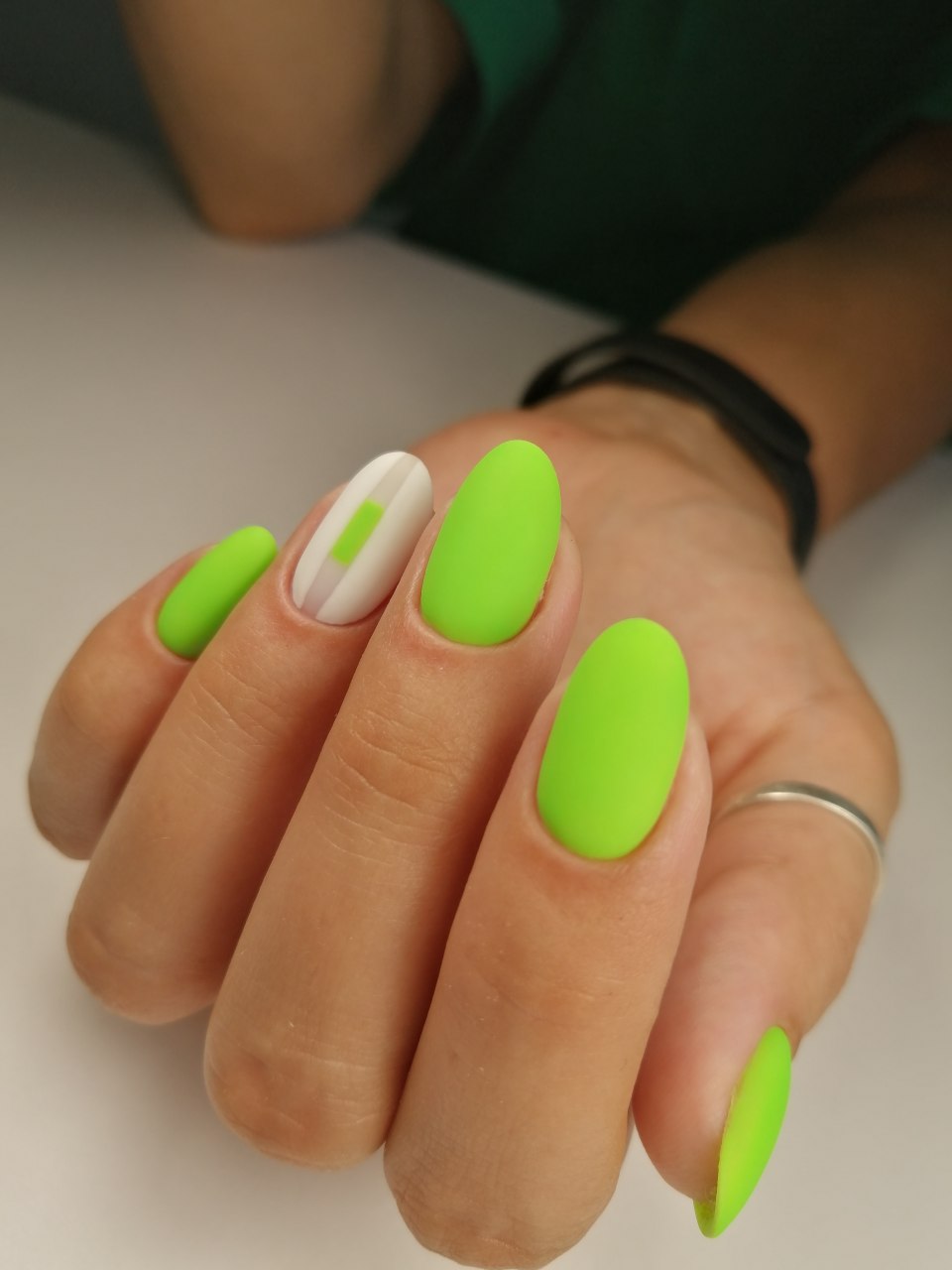 Маникюр на короткие квадратные ногти 2021