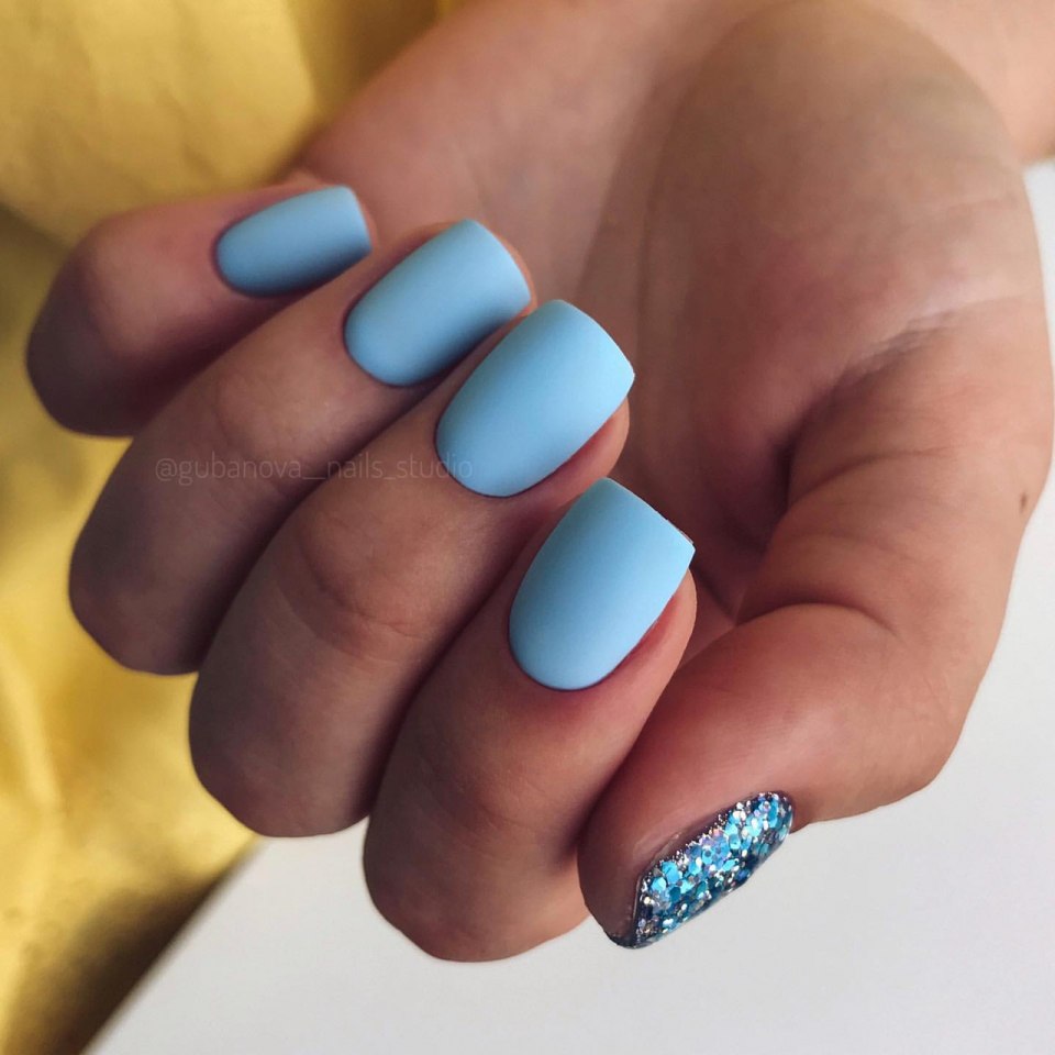 Маникюр фиолетовый с розовым