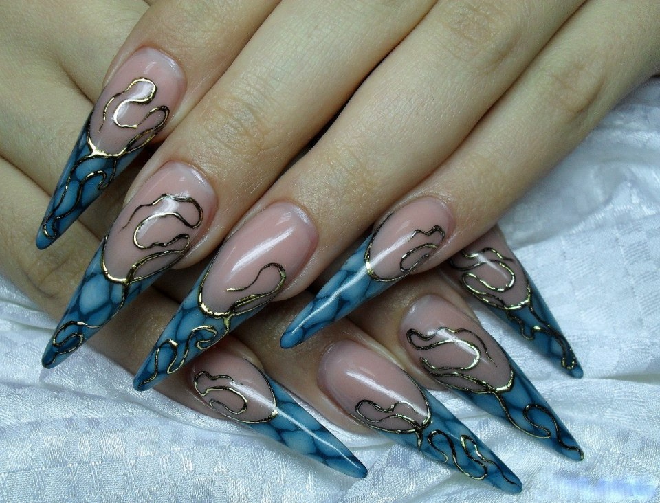 Наращивание ногтей