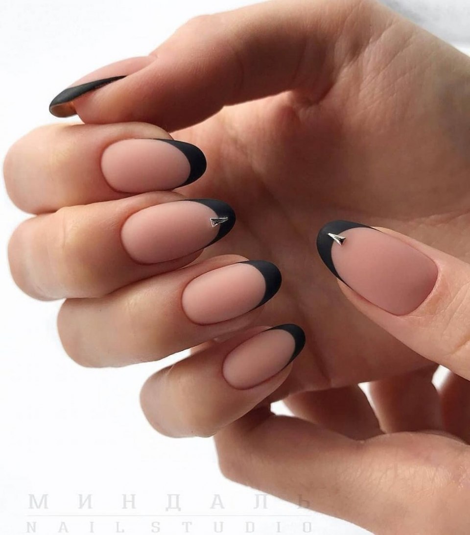 Черный френч 2021