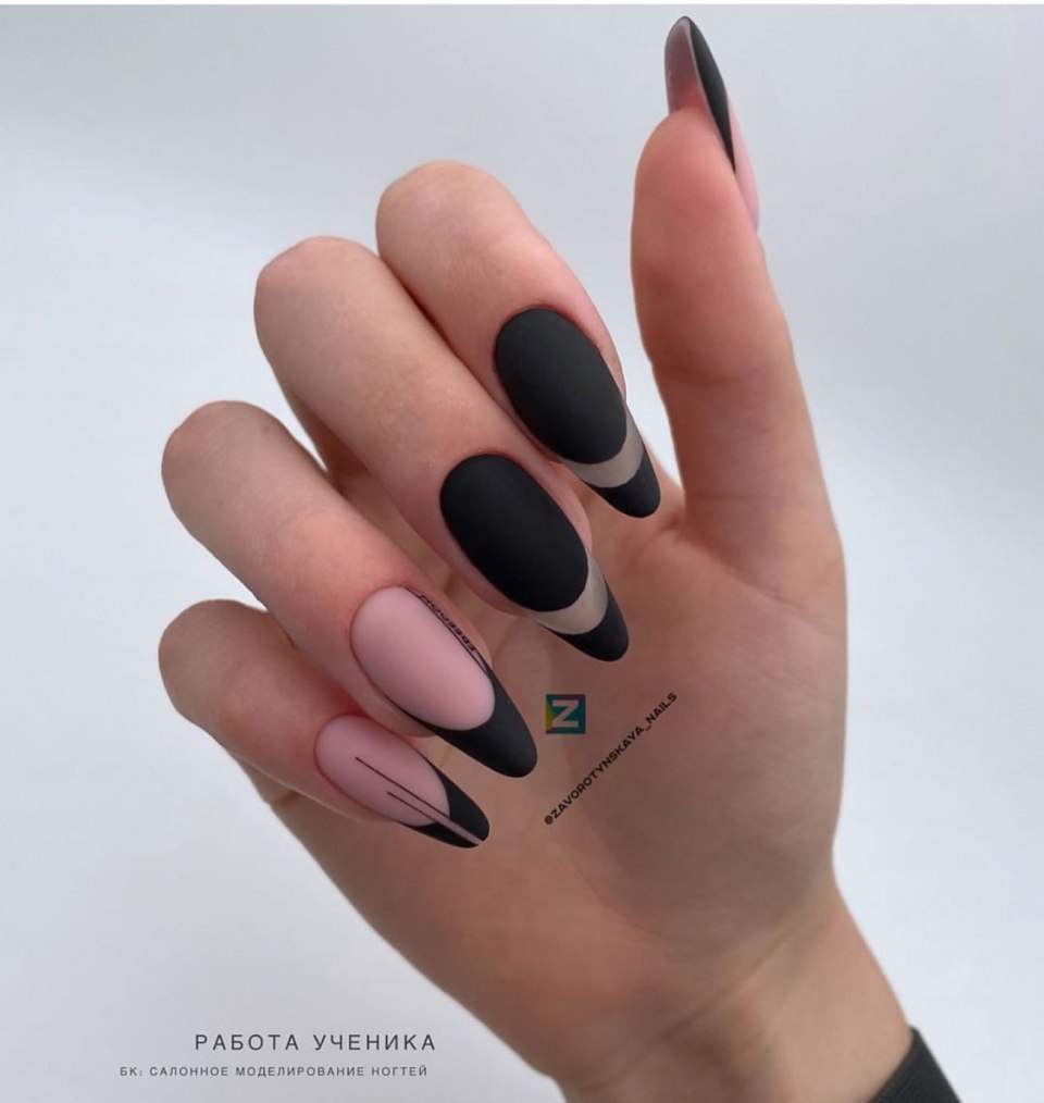 Чёрный матовый френч 2021