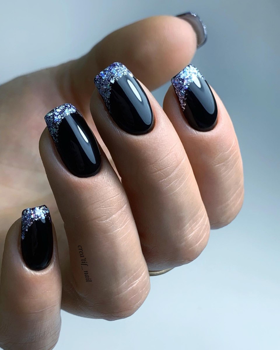 Французский маникюр 2021 черный