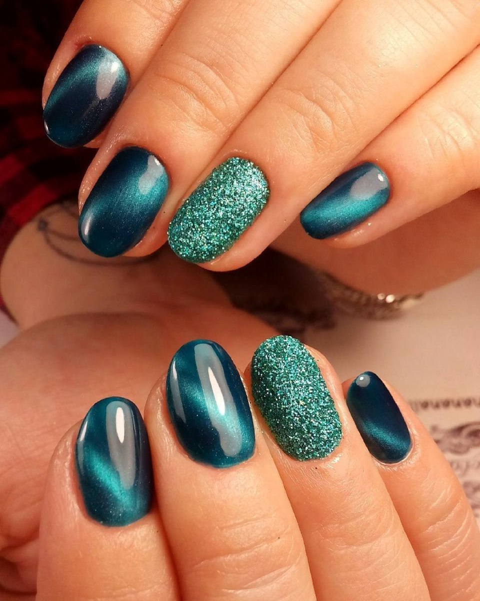 Маникюр цвет морской волны