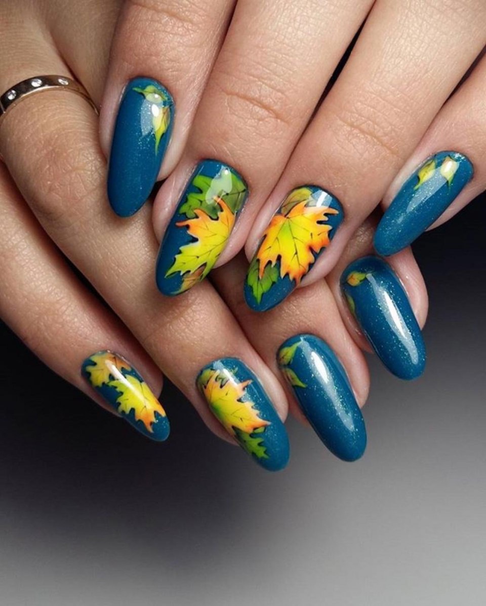 Маникюр кошачий глаз