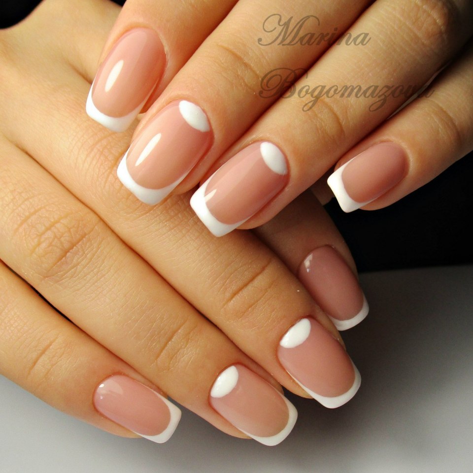 Френч маникюр й