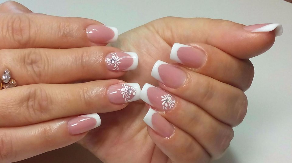 Самый красивый френч наращивание этого сезона