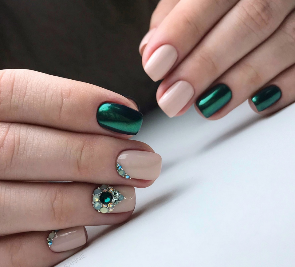 Матовый маникюр