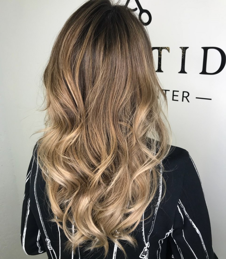 Шатуш балаяж омбре на темные волосы