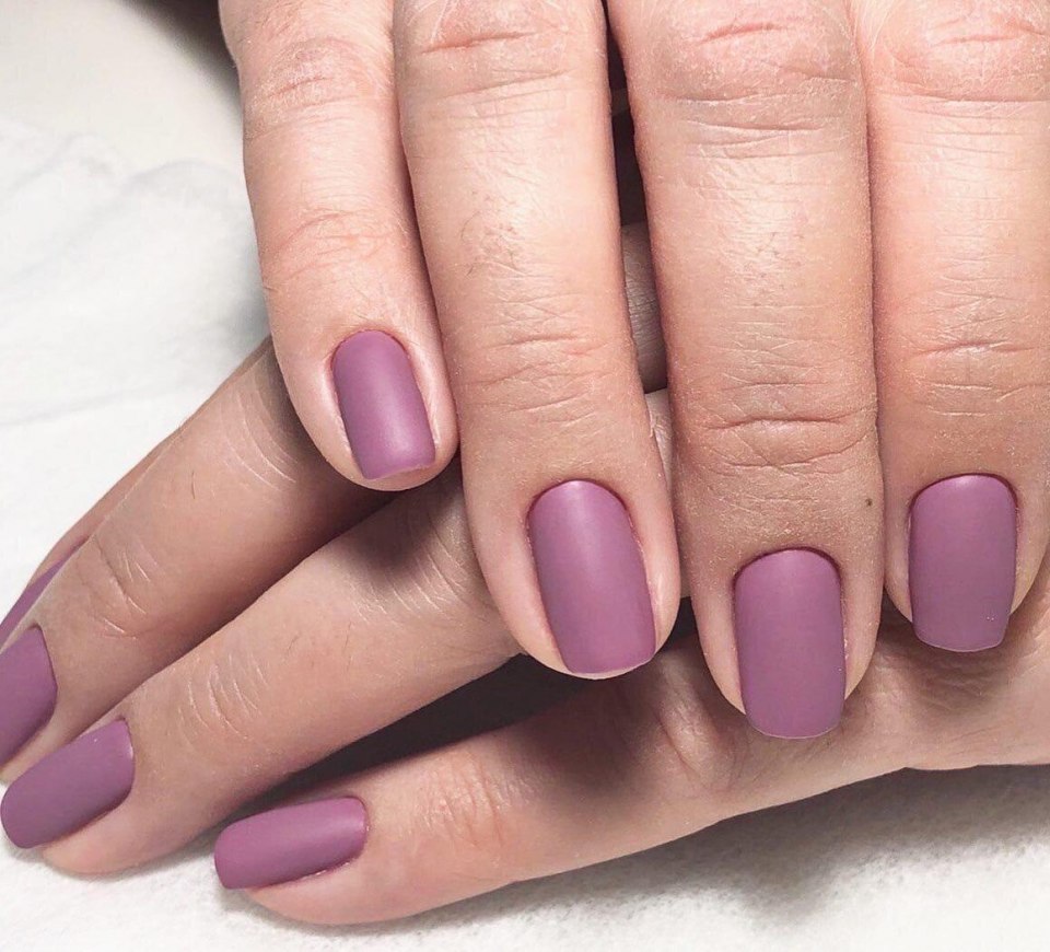 Нежный маникюр