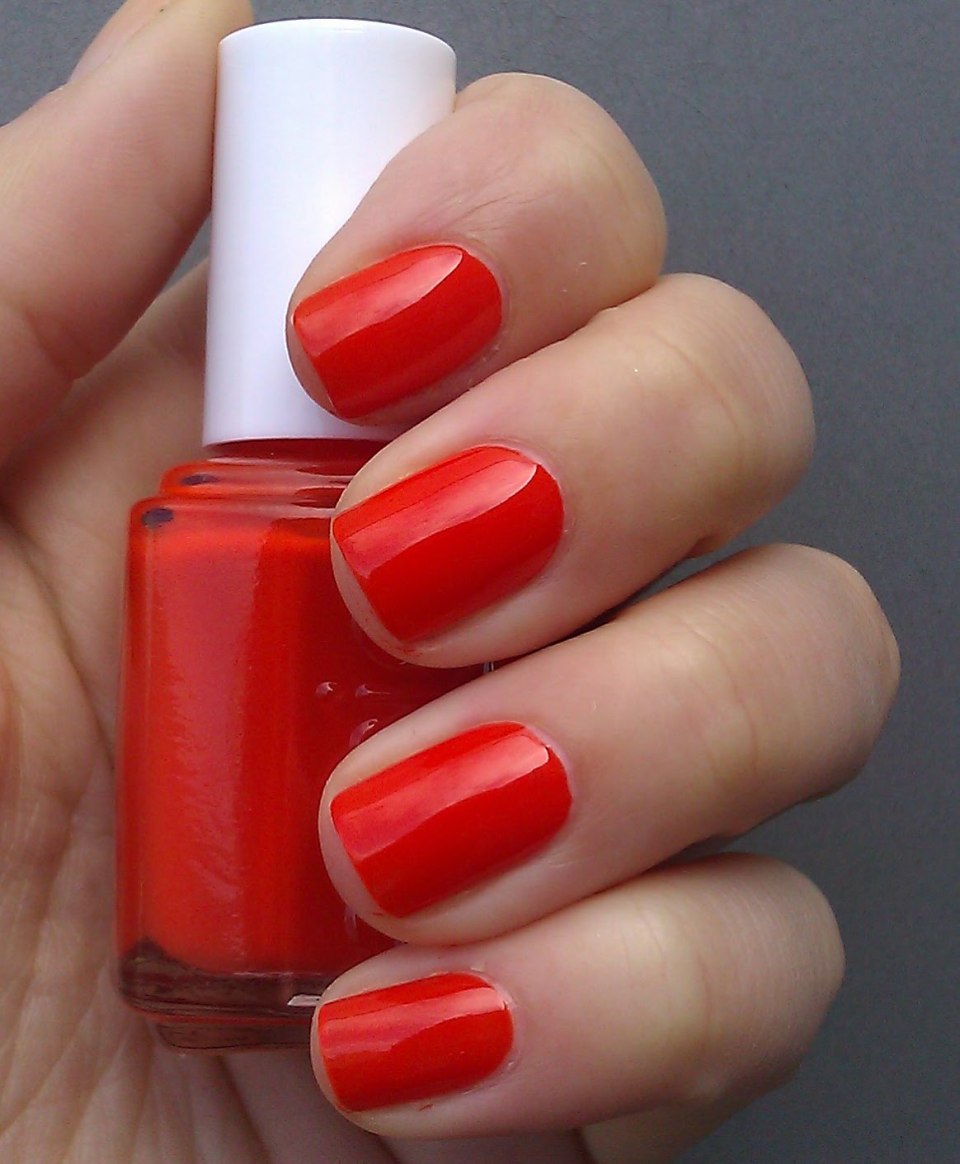 Лак Essie оранжевый