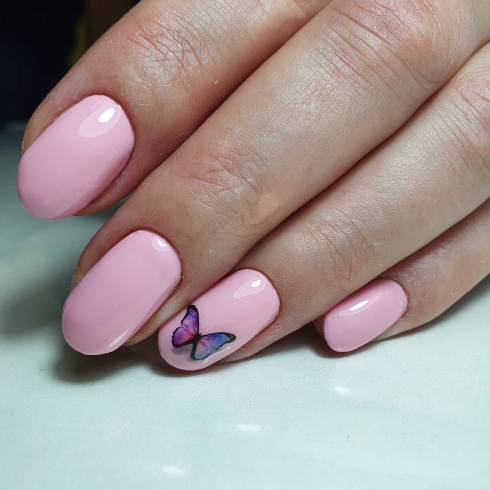 Маникюр омбре