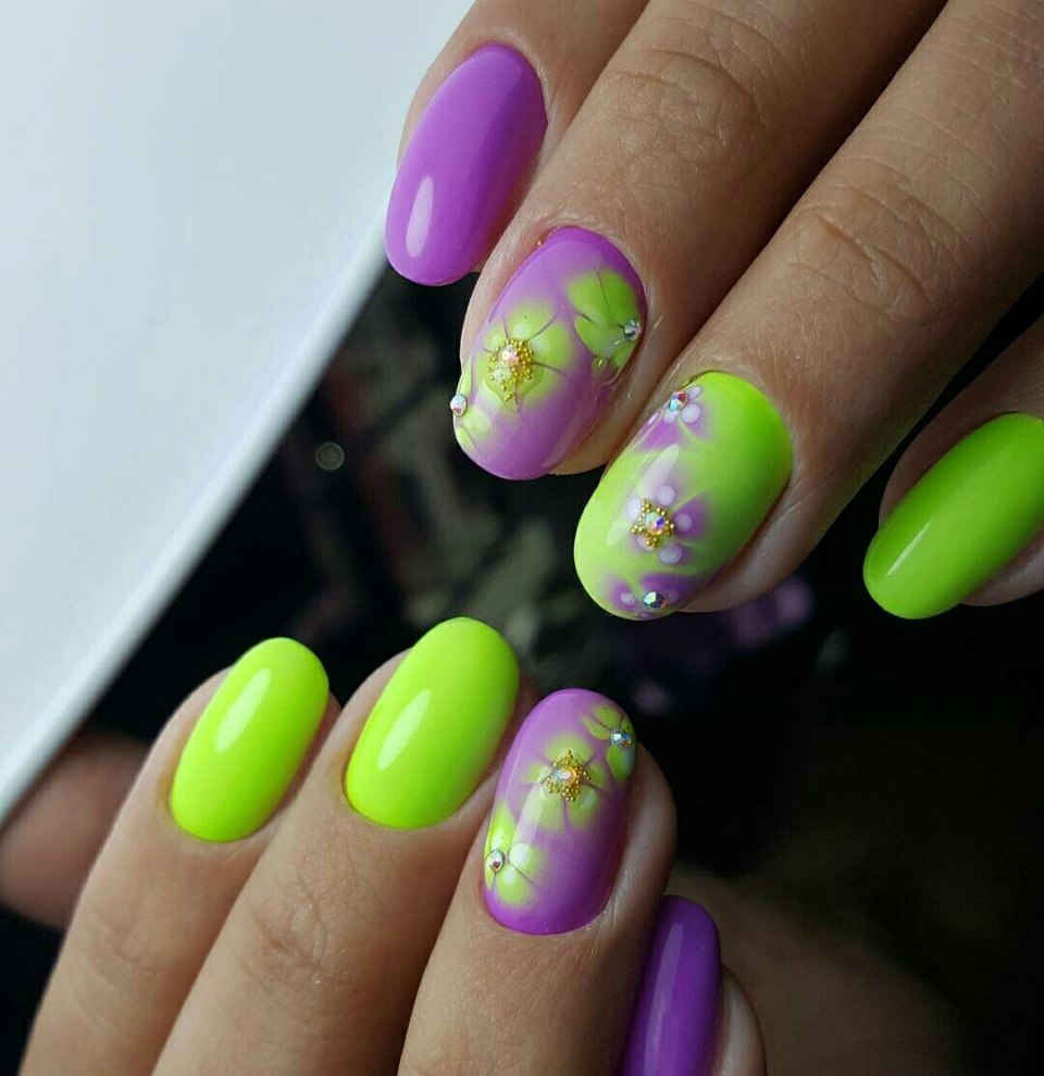 Маникюр на короткие овальные ногти