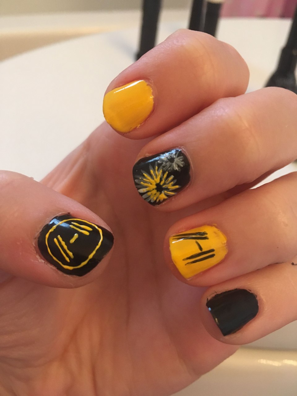 Twenty one Pilots Nails