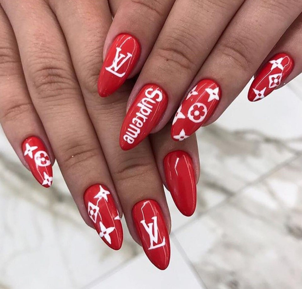 Маникюр Supreme