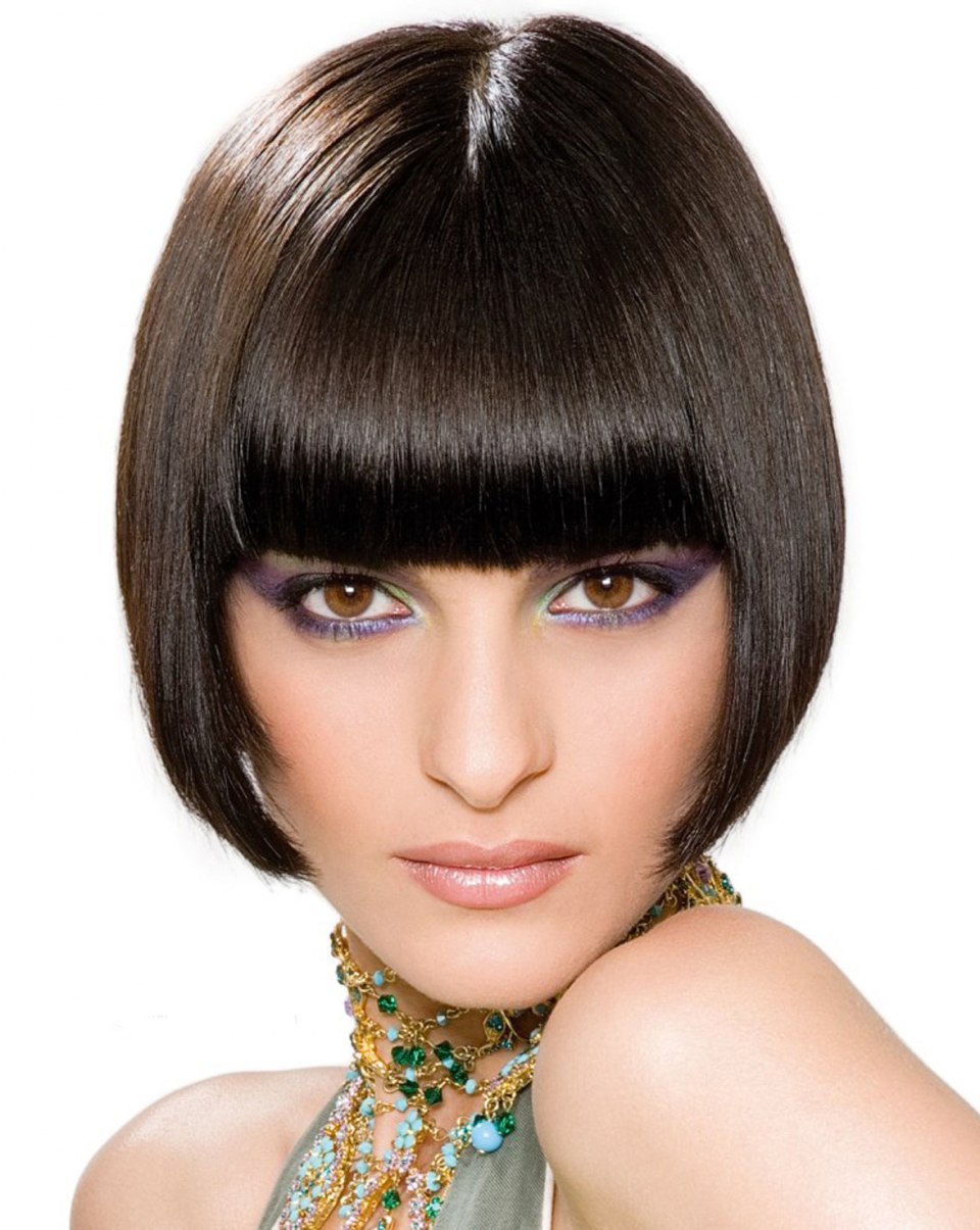 Короткая стрижка с Челкр