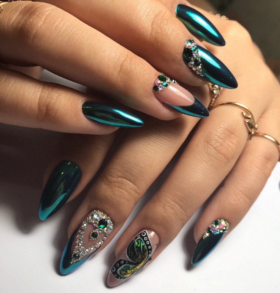 Маникюр на острые ногти 2020