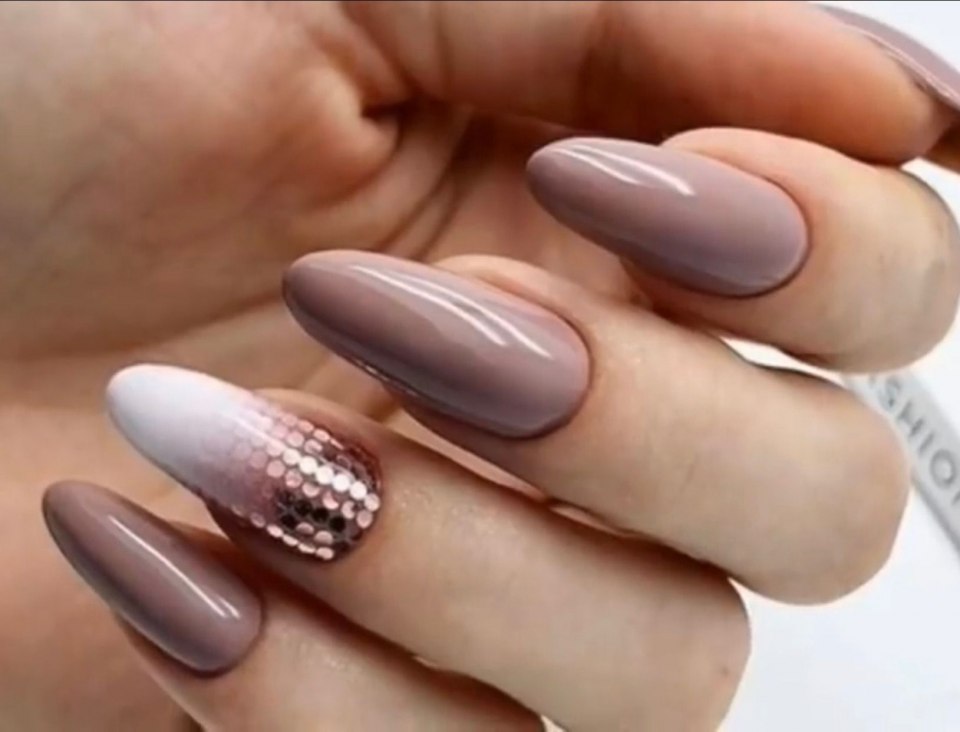 Нейл Санни нюд