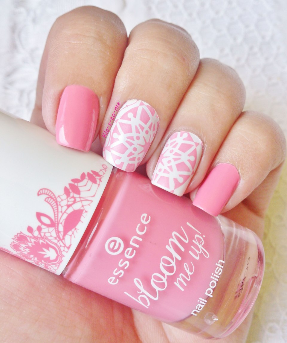 Маникюр в розовых тонах