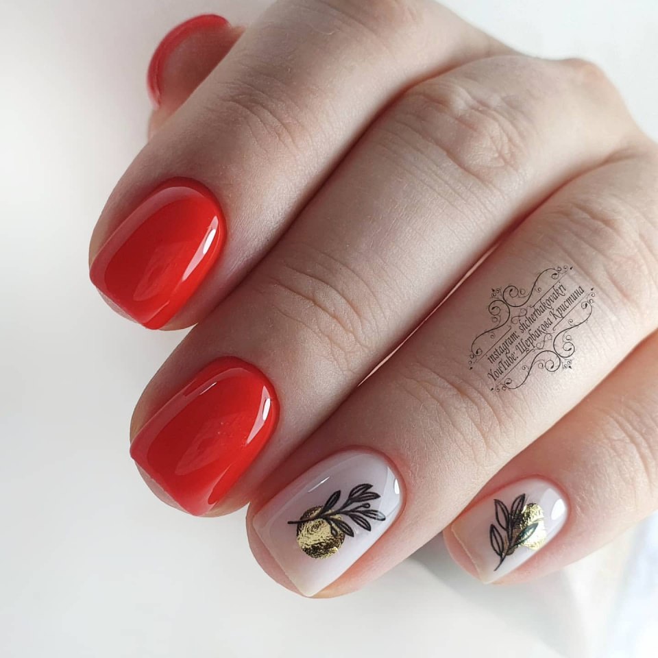 Ногти короткие