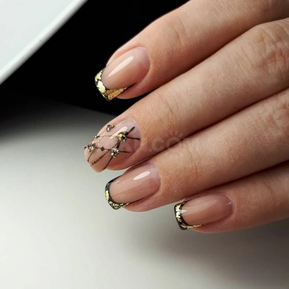 Золотой френч