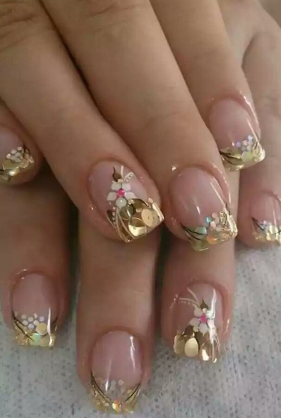 Золотистый френч