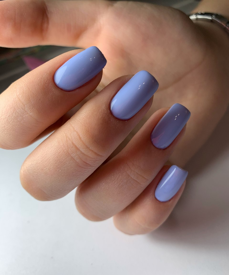 Розовый маникюр на короткие ногти