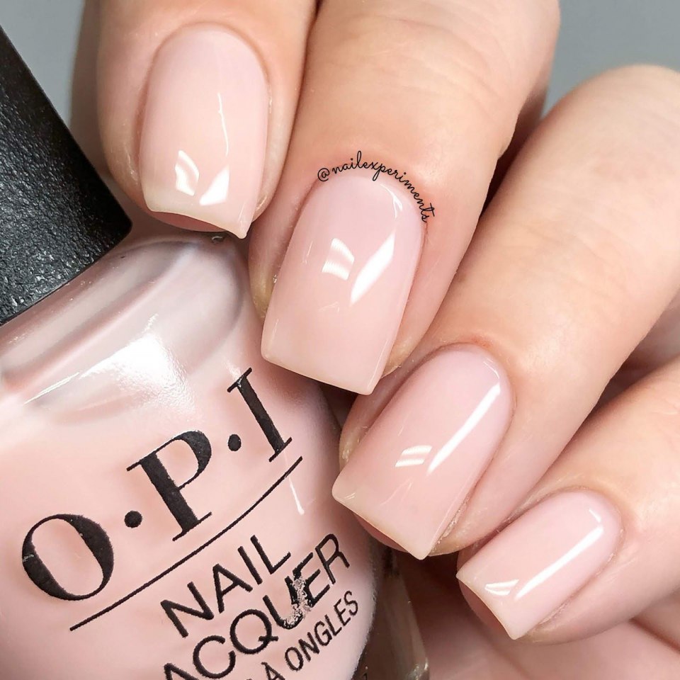 Маникюр в постельныхтонах