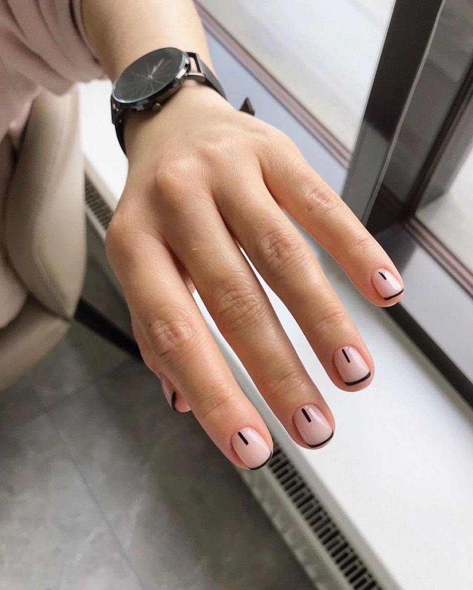 Стильные короткие ногти