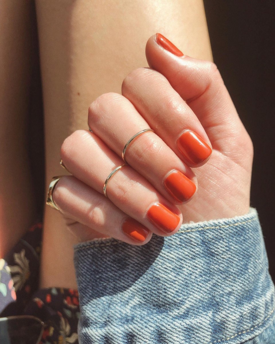 Оранжевые ногти