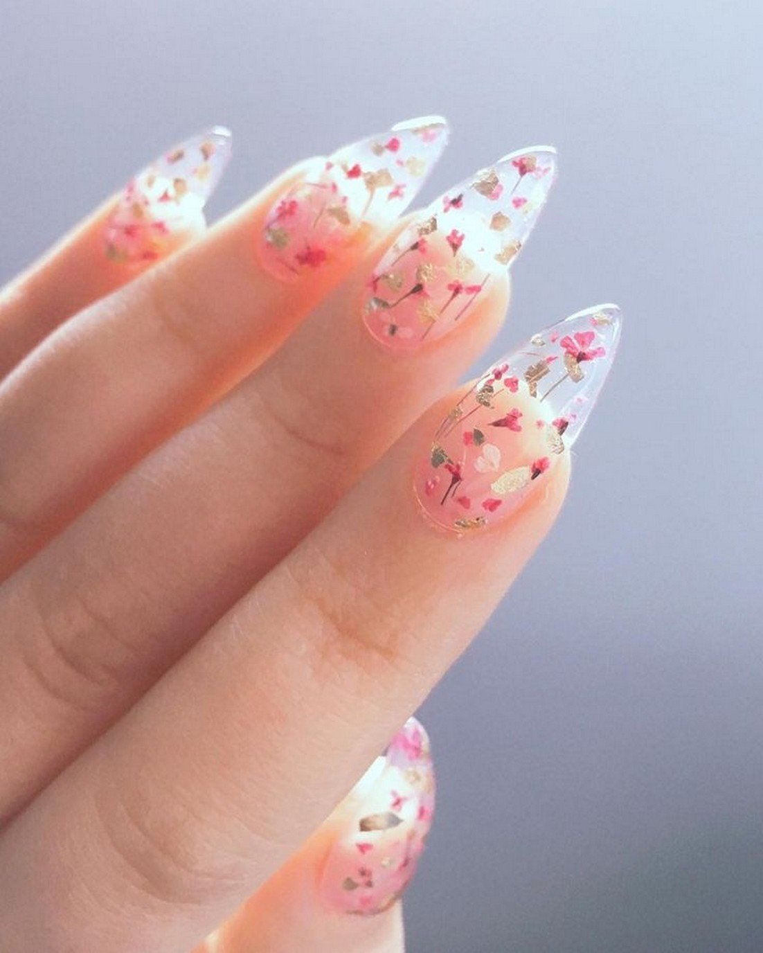 Сухоцветы маникюр на ногтях