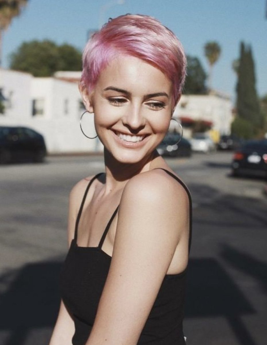 Pink Pixie стрижка
