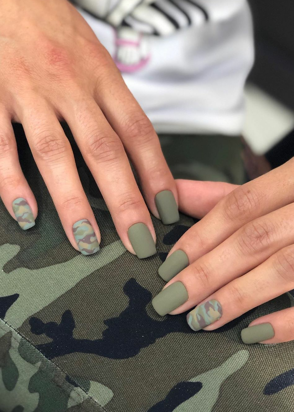 Камуфляжные ногти