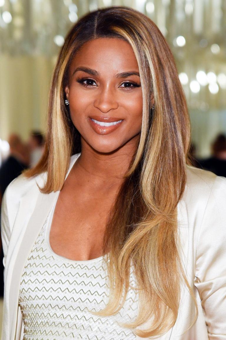 Молочный цвет волос ногтей и кожи (69 фото)