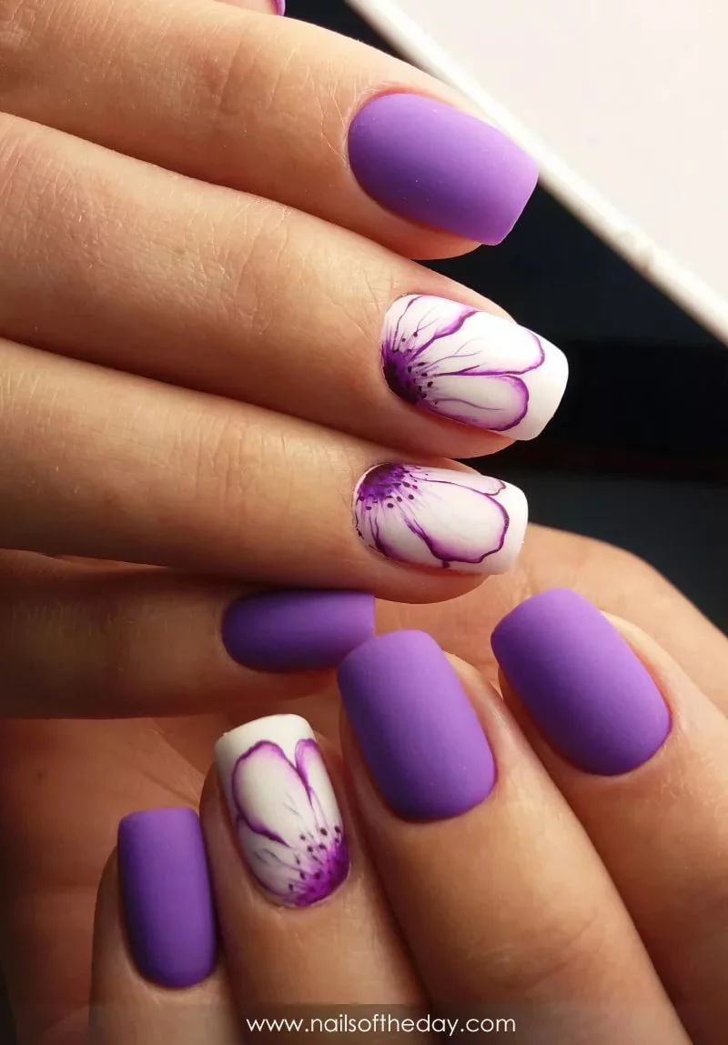 Фиолетовый маникюр