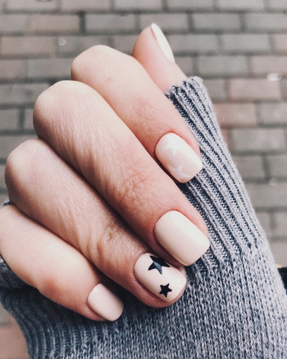 Маникюр в школу