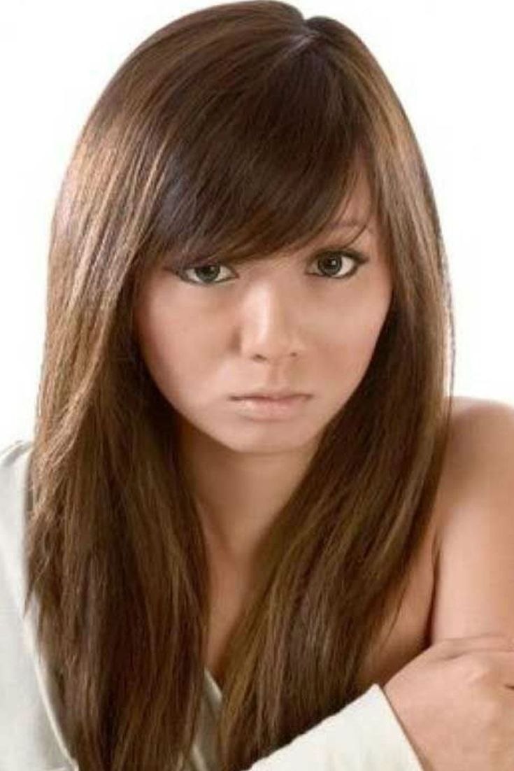 Длинные волосы с косой челкой