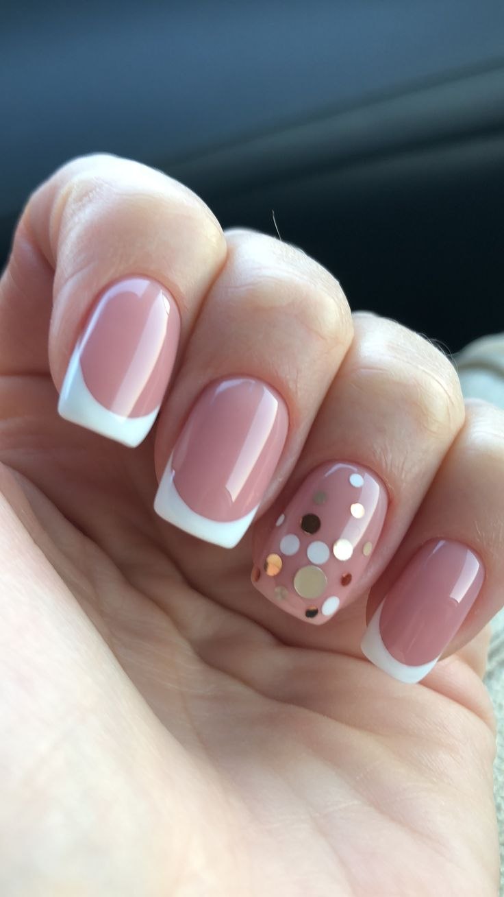 Стрейчевый маникюр